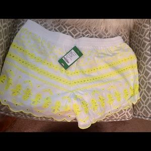 Lilly Pulitzer shorts super cute size L